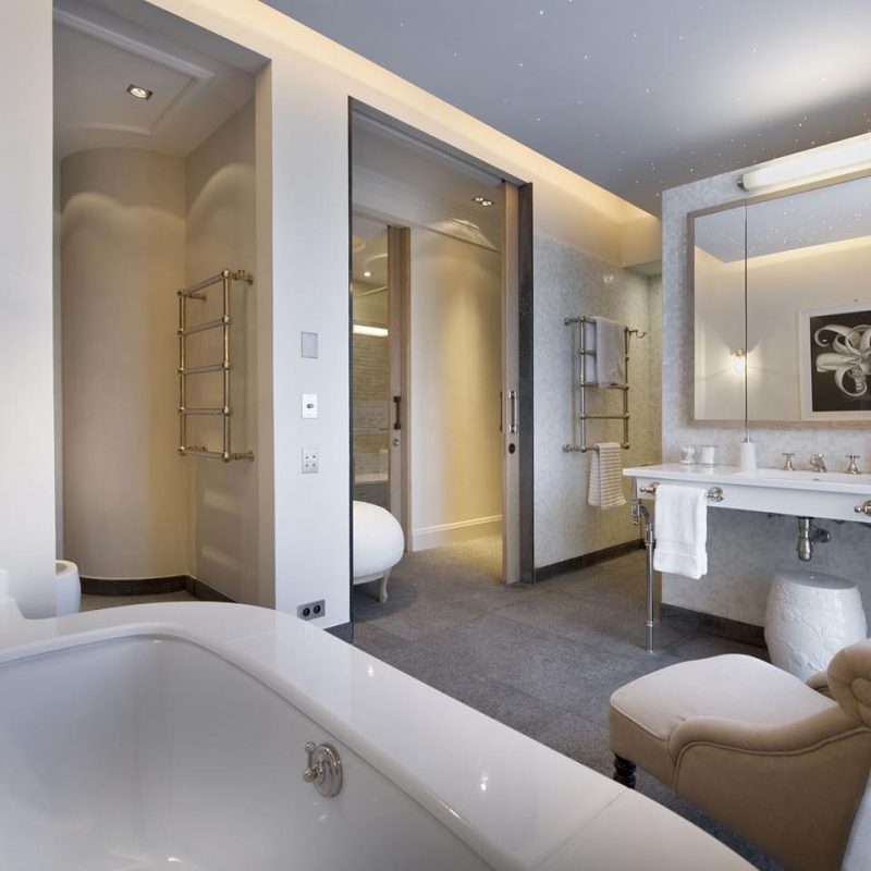 Luxury-Modern-Bathroom-Design-Best-Home-Decor-