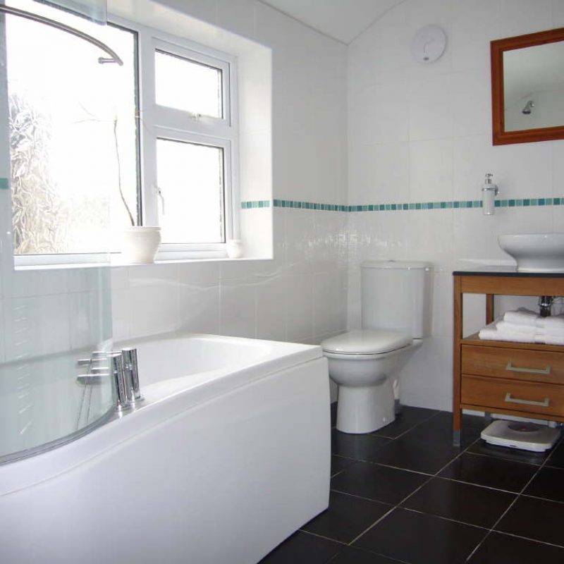 small-modern-bathroom-modern-bathroom-design-ideas-small-modern-small-bathroom-design
